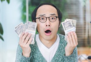 アフィリエイトで稼ぎたい金額。収入はどのくらい欲しい？