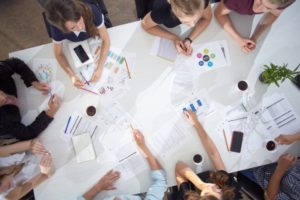 女性の多い職場での男性の悩みとは？女ばかりの環境で働くデメリット