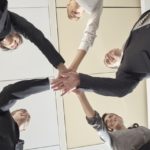 初対面でも仲良くなれるゲーム5選!今話題のアイスブレイクとは?