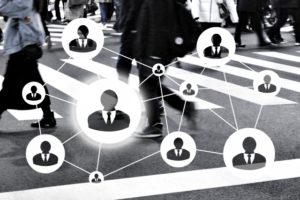 仕事の人間関係が辛くて悩んでいる人へ。人間関係を改善する方法。