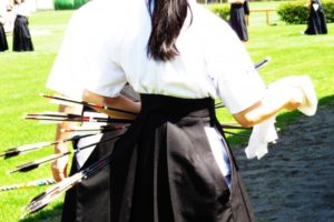 弓道初心者がまず覚えるべき「基本動作」と「弓を引く動作」を詳しく解説