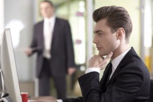 監視オペレーターを辞めたい!精神的にも肉体的にも辛い仕事の将来とは。