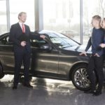 自動車販売業から転職した方がいい理由とは?厳しいカーディーラーの実態。