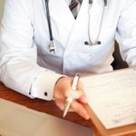 不登校の影に隠れて病気とは?早めの診断で子供のメンタルケアを。