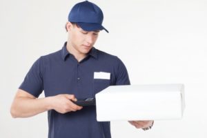 宅配ドライバーはきつくて離職率の高い職業。過重労働の実態とは。