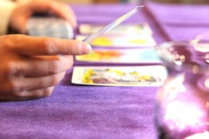 復縁を望んでいる人必見！占いを上手に活用して復縁を叶える方法。