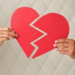 失恋して辛い!男性が失恋を乗り越えるための9つの方法をご紹介。