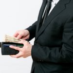 自腹で経費を払わせる会社は転職を考えるべき!メリットがない理由とは?