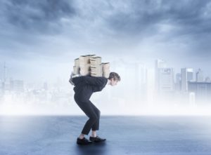 FXのレバレッジは借金のリスクが高い。負債を抱えないための取引とは？