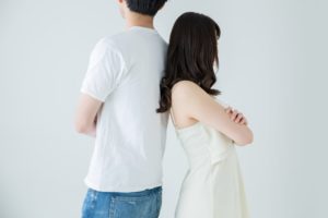 不倫相手から別れを告げられた！別れたくない時に試したい4つの対処法。
