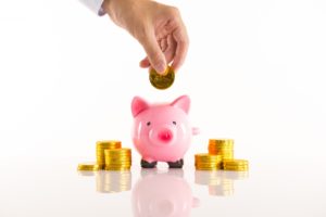 共働き夫婦のお小遣いはどうしてる？夫と妻の平均額や金額の決め方とは？