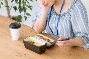 失恋が原因で食欲がなくなるのはなぜ？食欲不振を回復させる対処法。