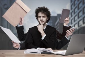 仕事が忙しくて別れた彼氏と復縁したい時気をつける3つのこととは？