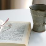 小説で親しむ哲学。思想と人間が同時に学べるおすすめの小説5選