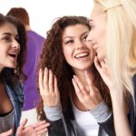 初対面の人との会話で好印象を与えるために、注意するべき5つのポイント